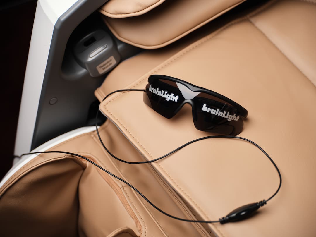 Lunettes brainLight pour stimulation visuelle par impulsions lumineuses relaxantes