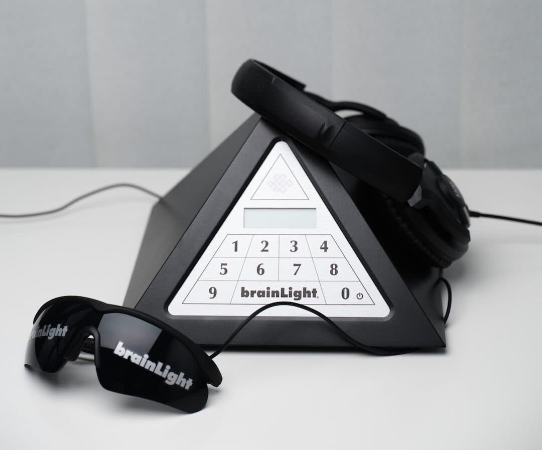 brainLight SynchroPro pour stimulation audiovisuelle relaxante avec programmes brainLight